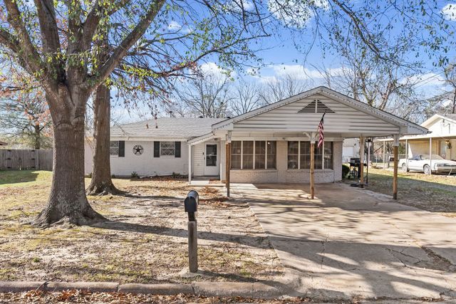 1117 Bowie Street, Sulphur Springs, TX 75482