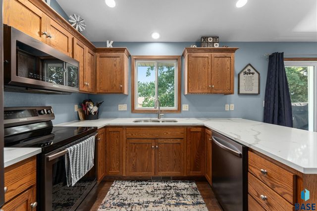 5216 S Arden Ave Avenue, Sioux Falls, SD 57108