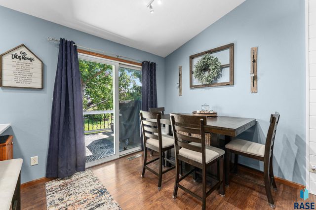 5216 S Arden Ave Avenue, Sioux Falls, SD 57108