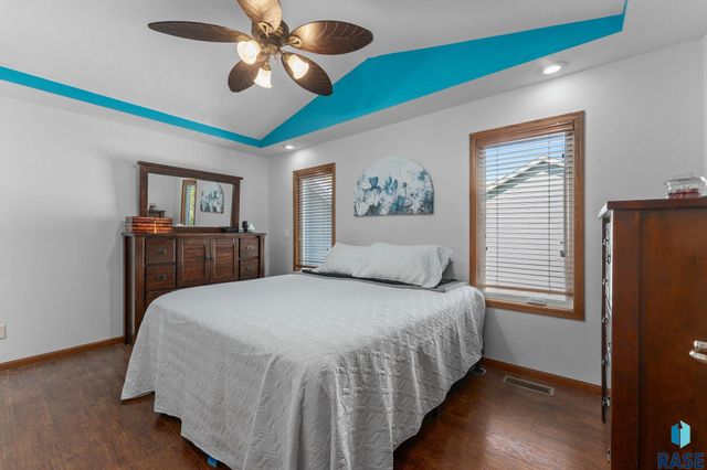 5216 S Arden Ave Avenue, Sioux Falls, SD 57108