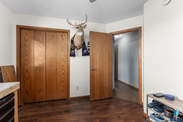 5216 S Arden Ave Avenue, Sioux Falls, SD 57108