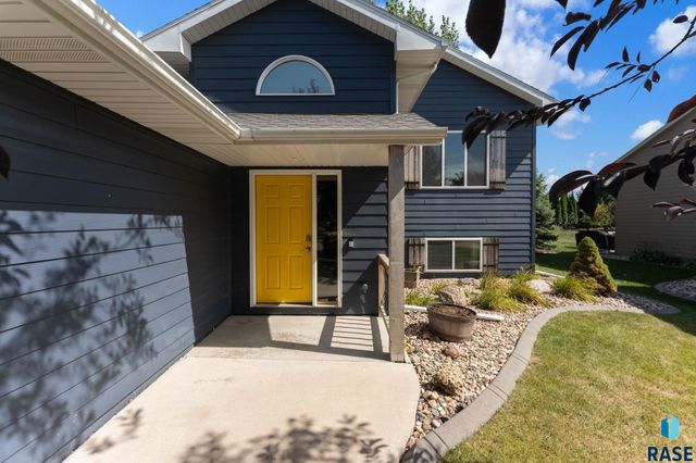 5216 S Arden Ave Avenue, Sioux Falls, SD 57108