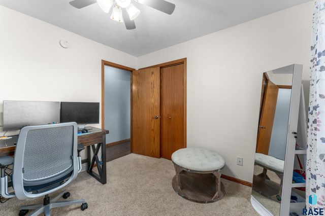 5216 S Arden Ave Avenue, Sioux Falls, SD 57108