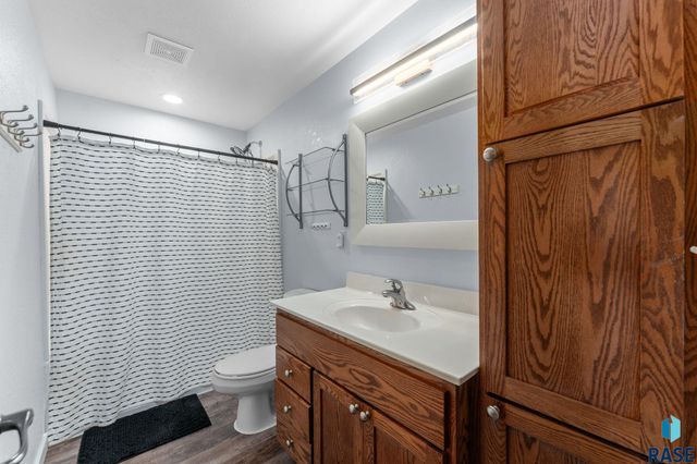 5216 S Arden Ave Avenue, Sioux Falls, SD 57108