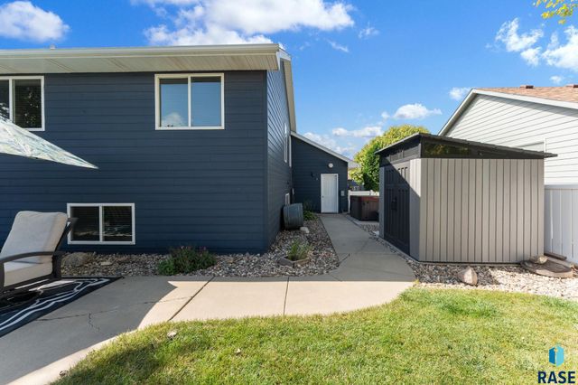 5216 S Arden Ave Avenue, Sioux Falls, SD 57108