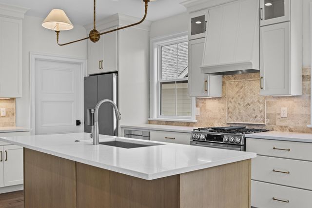 3521 Harper Woods Lane, Lexington, KY 40515