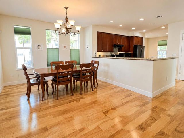 201 Meadow Pine Place, San Jose, CA 95125