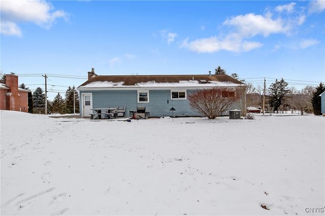 4199 Milton Avenue, Camillus, NY 13031