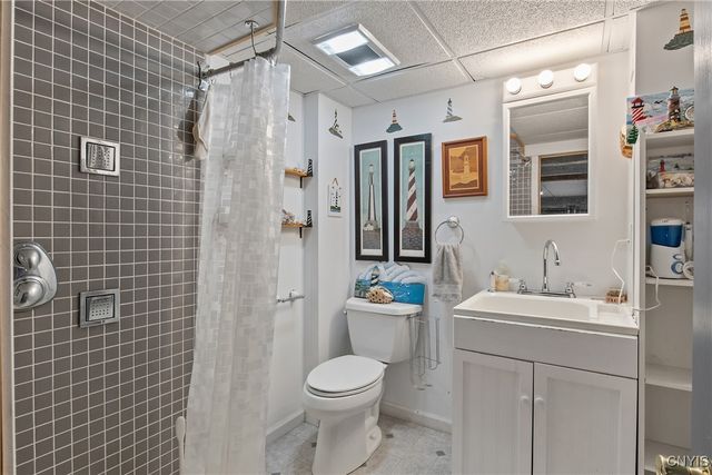 4199 Milton Avenue, Camillus, NY 13031