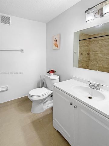 945 NE 34th Avenue 204, Homestead, FL 33033