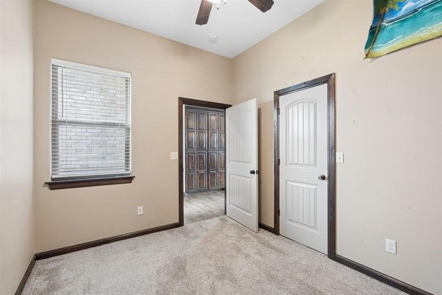307 N Mountain Meadow, Cache, OK 73527