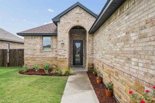 307 N Mountain Meadow, Cache, OK 73527