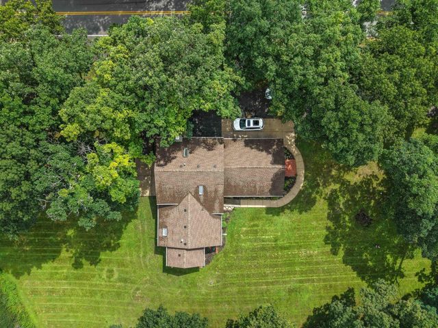 12191 231st Avenue, Trevor, WI 53179