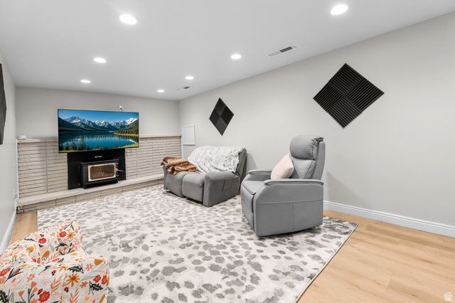9505 S GARNET DR, Sandy, UT 84094