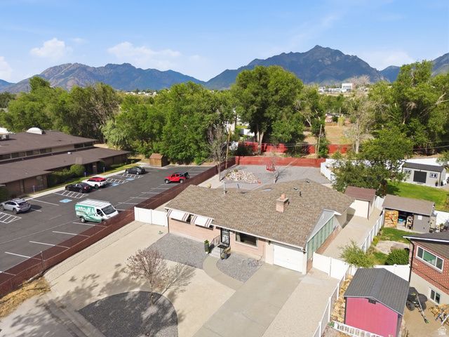 9505 S GARNET DR, Sandy, UT 84094