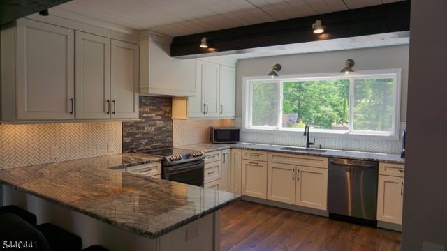 2191 Jackson St, Hillsborough Twp., NJ 08844