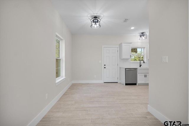 15101 cr 384, Tyler, TX 75708