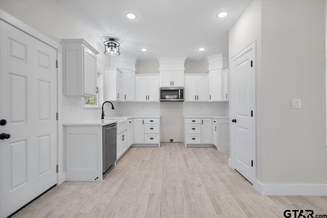 15101 cr 384, Tyler, TX 75708