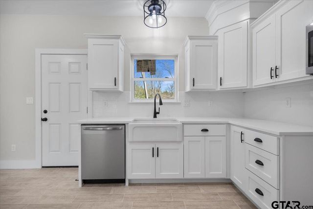 15101 cr 384, Tyler, TX 75708