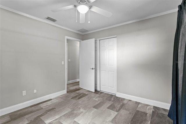 6928 GREENHILL PLACE, Tampa, FL 33617