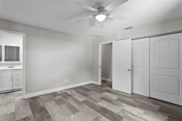 6928 GREENHILL PLACE, Tampa, FL 33617