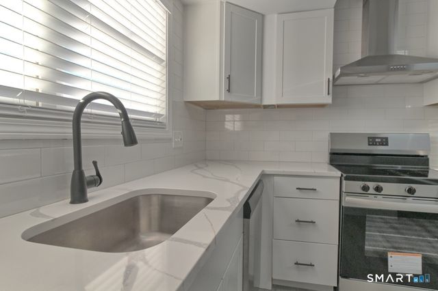 169 Clark Street B, Milford, CT 06460