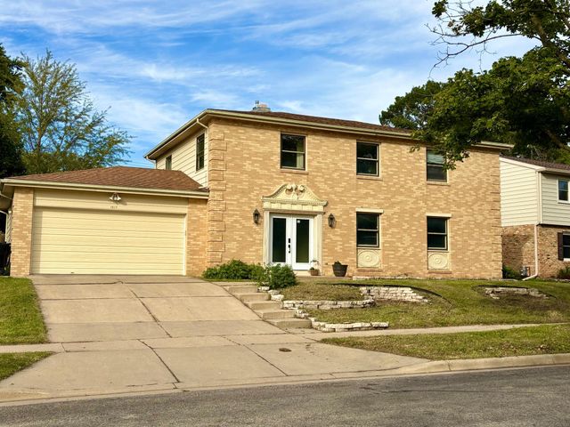 1017 19th Street NE, Rochester, MN 55906