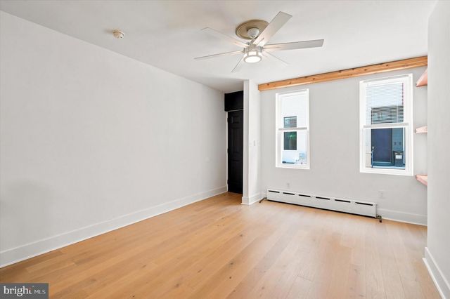 636 MCCLELLAN ST, Philadelphia, PA 19148