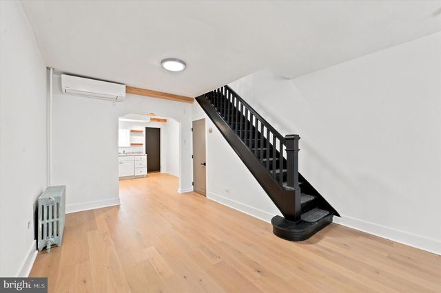 636 MCCLELLAN ST, Philadelphia, PA 19148