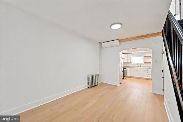 636 MCCLELLAN ST, Philadelphia, PA 19148