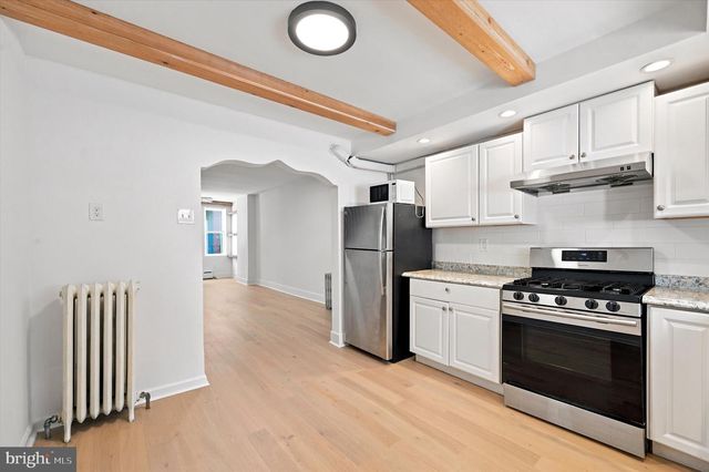 636 MCCLELLAN ST, Philadelphia, PA 19148