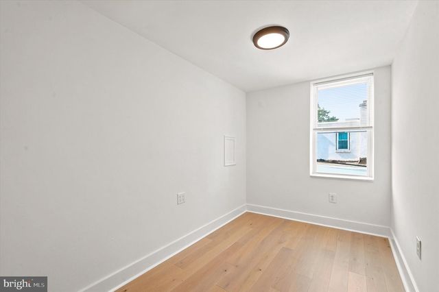 636 MCCLELLAN ST, Philadelphia, PA 19148