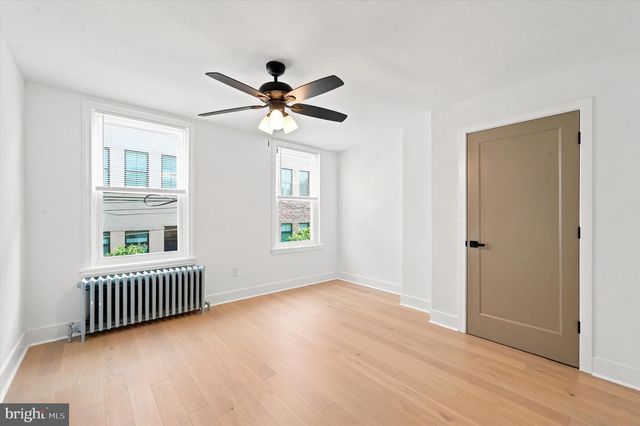 636 MCCLELLAN ST, Philadelphia, PA 19148