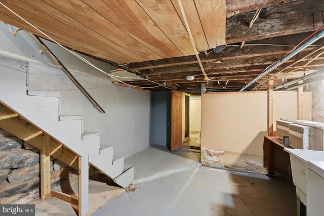 636 MCCLELLAN ST, Philadelphia, PA 19148