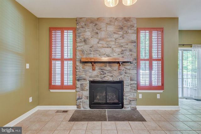 111 WEAVER DR, Marlton, NJ 08053