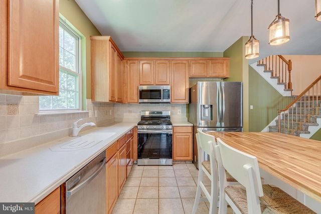 111 WEAVER DR, Marlton, NJ 08053