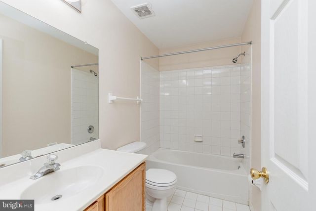111 WEAVER DR, Marlton, NJ 08053