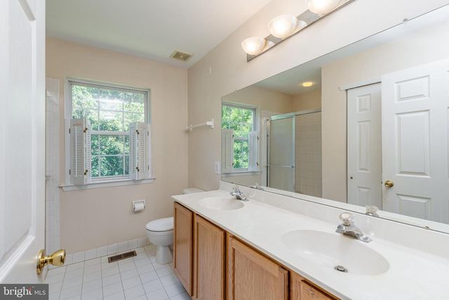 111 WEAVER DR, Marlton, NJ 08053