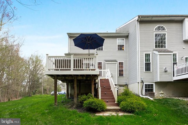 111 WEAVER DR, Marlton, NJ 08053
