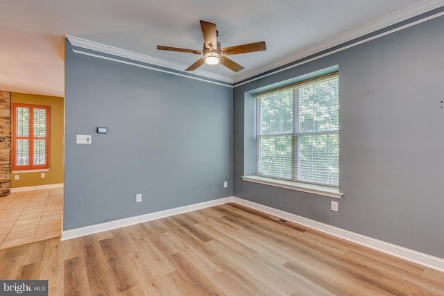 111 WEAVER DR, Marlton, NJ 08053