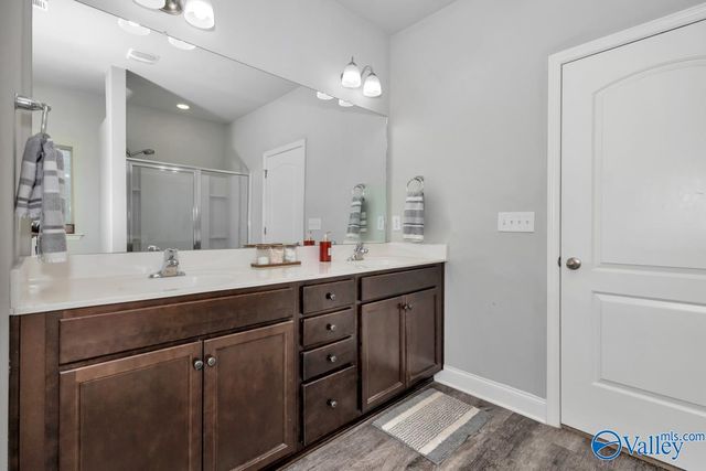 270 Falcon Ridge Drive, New Market, AL 35761