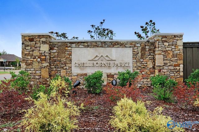 270 Falcon Ridge Drive, New Market, AL 35761