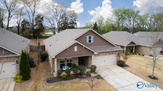 270 Falcon Ridge Drive, New Market, AL 35761