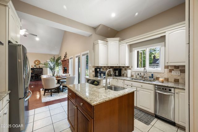 1232 Bramar Drive Drive, Joplin, MO 64801