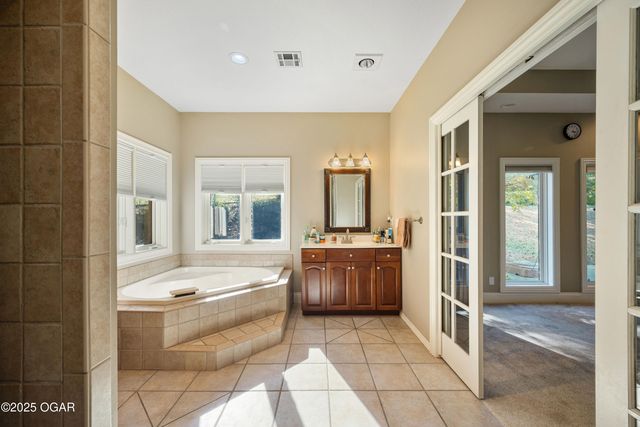 1232 Bramar Drive Drive, Joplin, MO 64801