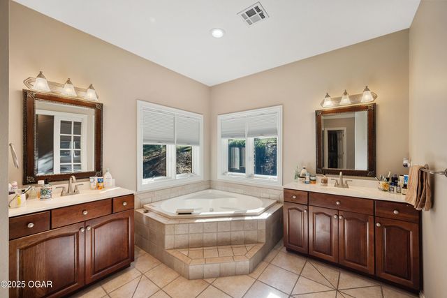 1232 Bramar Drive Drive, Joplin, MO 64801