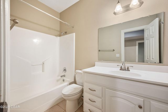 1232 Bramar Drive Drive, Joplin, MO 64801