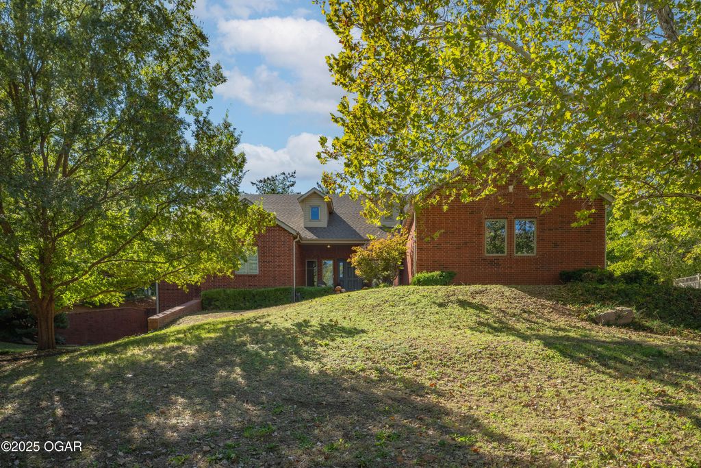1232 Bramar Drive Drive, Joplin, MO 64801