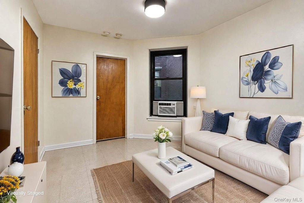 153 West 106th Street 3B, New York (manhattan), NY 10025 — photo 2