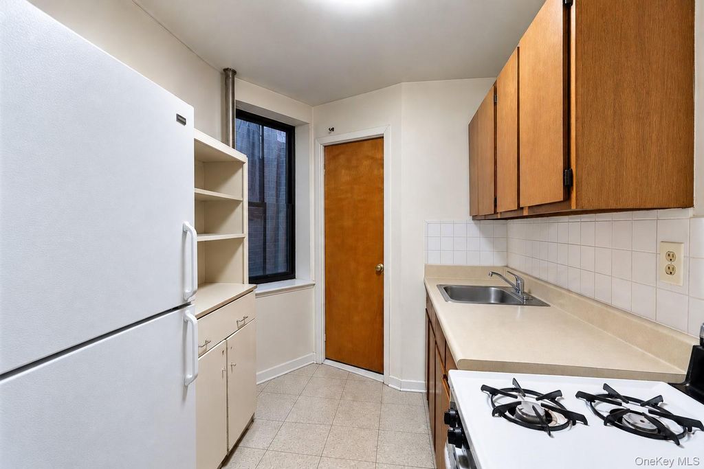 153 West 106th Street 3B, New York (manhattan), NY 10025 — photo 3